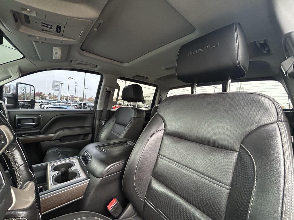 used 2018 GMC Sierra 1500 car, priced at $31,500