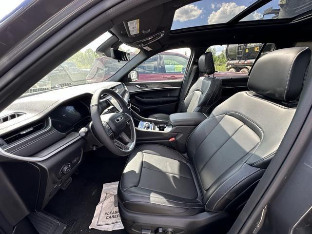 new 2024 Jeep Grand Cherokee L car, priced at $50,610