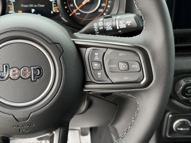 new 2025 Jeep Wrangler car, priced at $40,075