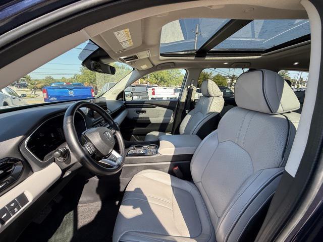 used 2023 Honda Pilot car, priced at $41,995