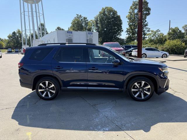 used 2023 Honda Pilot car, priced at $41,995