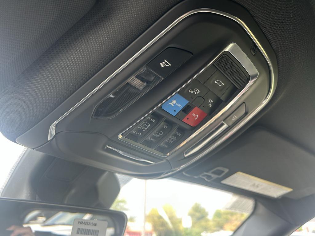 new 2025 Jeep Grand Cherokee L car, priced at $42,335