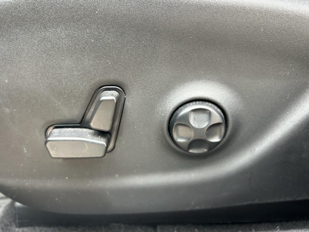 used 2021 Jeep Cherokee car, priced at $19,995