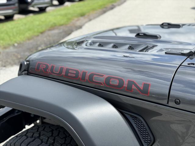 new 2025 Jeep Gladiator car, priced at $46,305