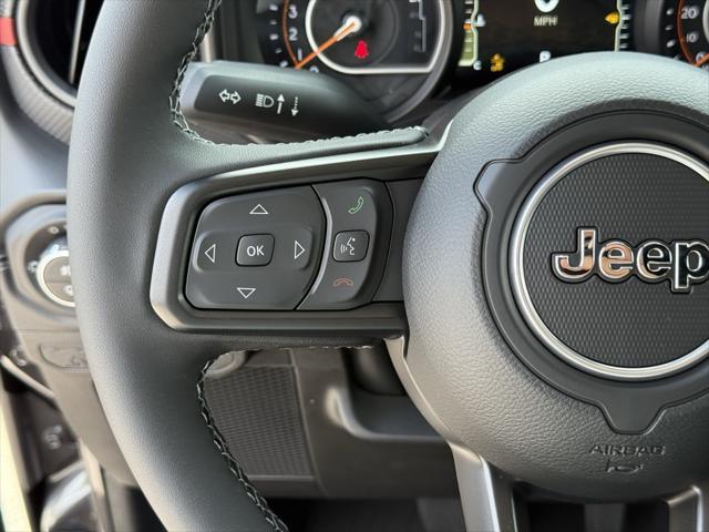new 2025 Jeep Gladiator car, priced at $46,305