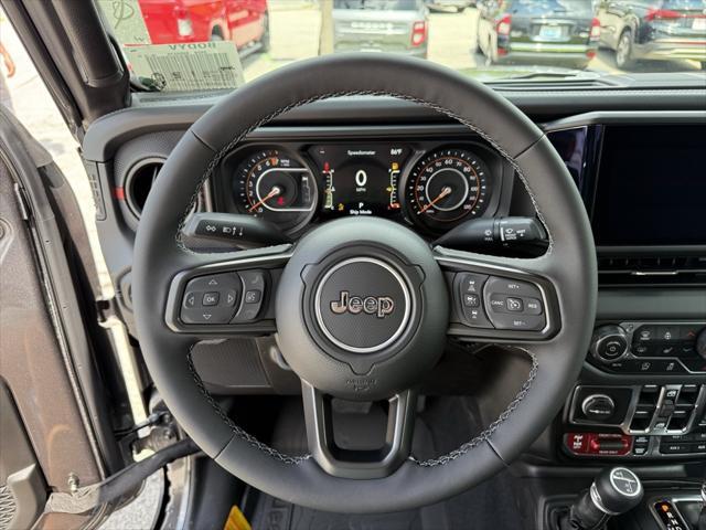 new 2025 Jeep Gladiator car, priced at $46,305