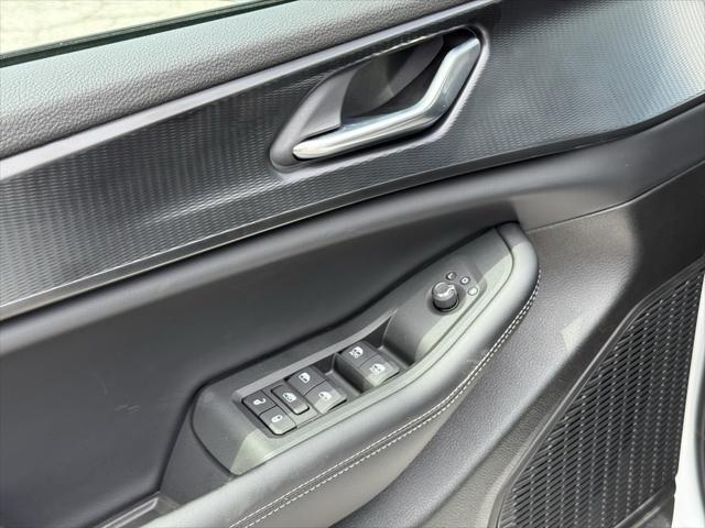 new 2025 Jeep Grand Cherokee L car, priced at $39,135