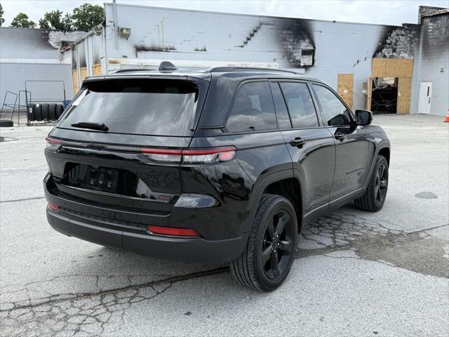 used 2022 Jeep Grand Cherokee car, priced at $32,995