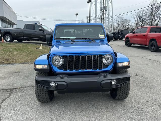 new 2025 Jeep Gladiator car, priced at $39,995