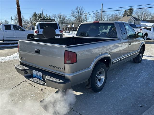 used 2001 Chevrolet S-10 car, priced at $4,995