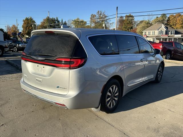 used 2022 Chrysler Pacifica Hybrid car, priced at $31,500