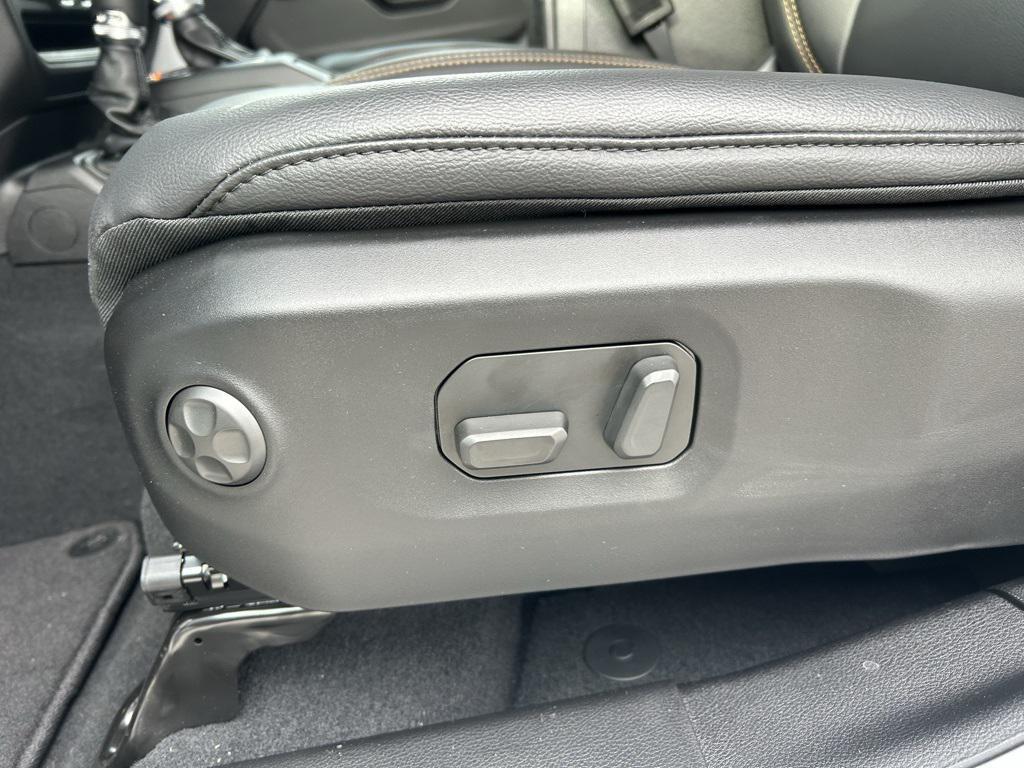 new 2026 Jeep Wrangler car, priced at $46,880