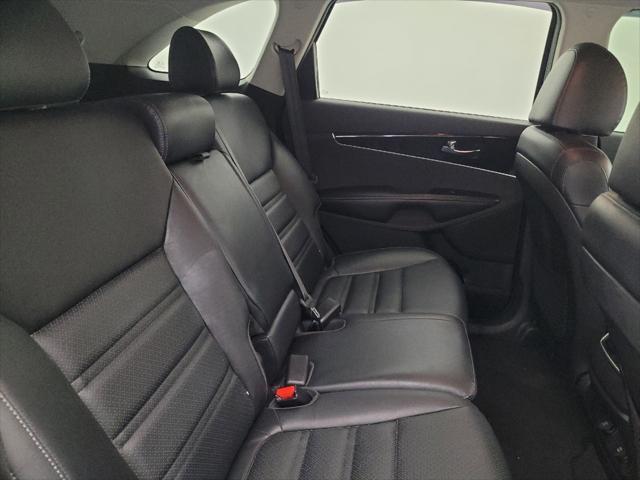 used 2019 Kia Sorento car, priced at $21,395