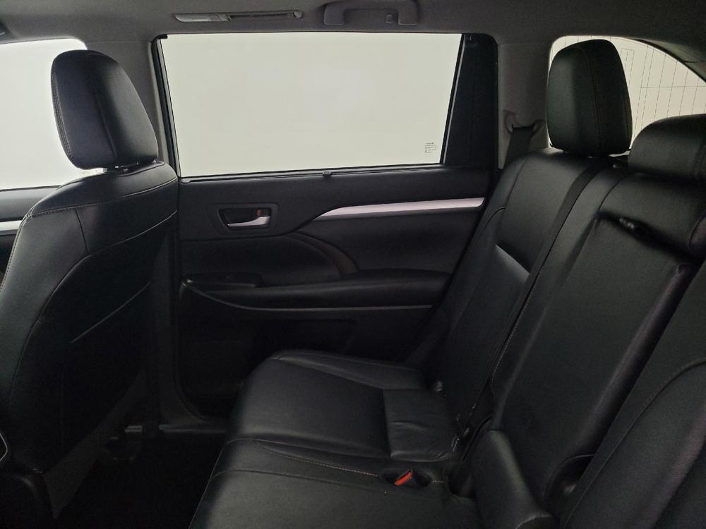 used 2017 Toyota Highlander car, priced at $22,495