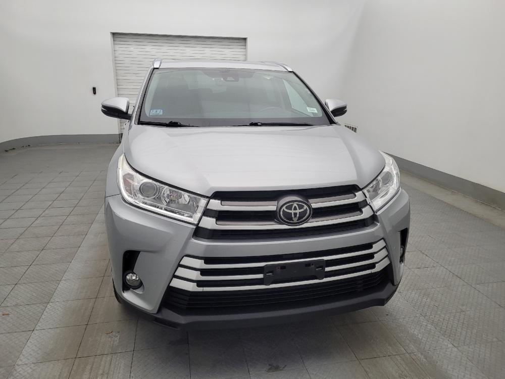 used 2017 Toyota Highlander car, priced at $22,495
