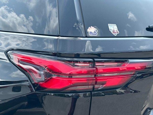 used 2023 Chevrolet Traverse car