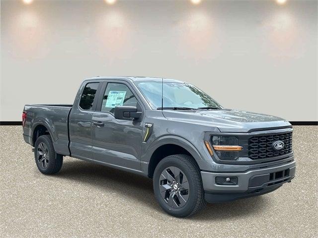 new 2025 Ford F-150 car, priced at $43,154