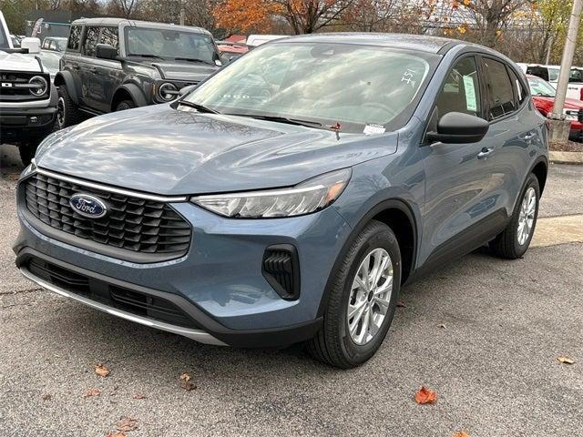 new 2025 Ford Escape car, priced at $28,332