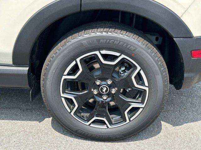 new 2025 Ford Bronco Sport car, priced at $37,671