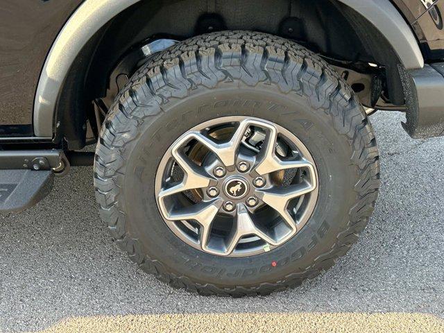 new 2025 Ford Bronco car, priced at $60,870