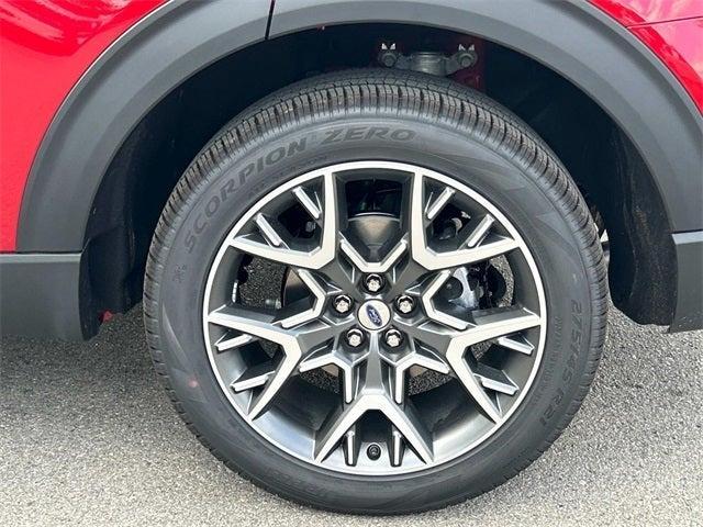 new 2025 Ford Explorer car, priced at $56,062