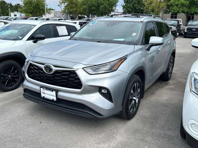 used 2024 Toyota Highlander car, priced at $43,253