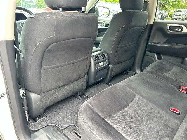 used 2015 Nissan Pathfinder car