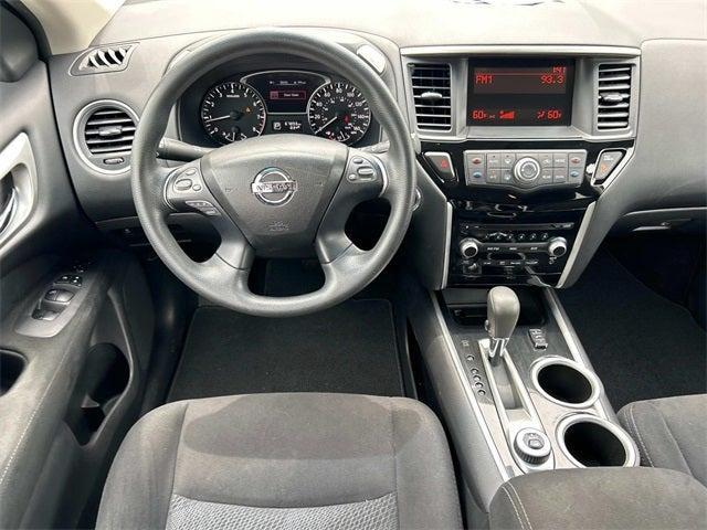 used 2015 Nissan Pathfinder car