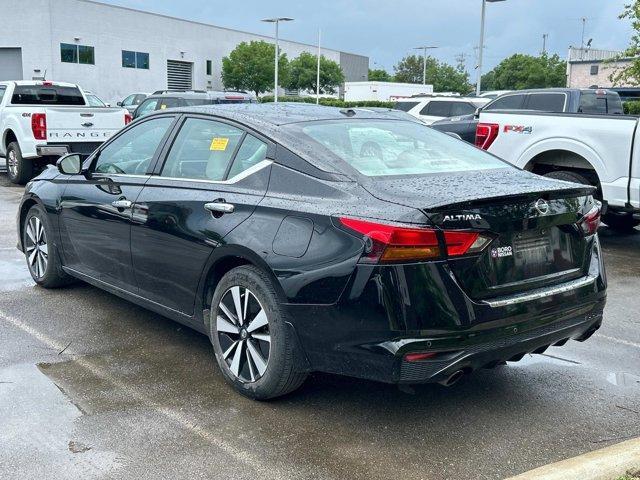 used 2022 Nissan Altima car
