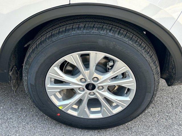 new 2025 Ford Escape car, priced at $27,216