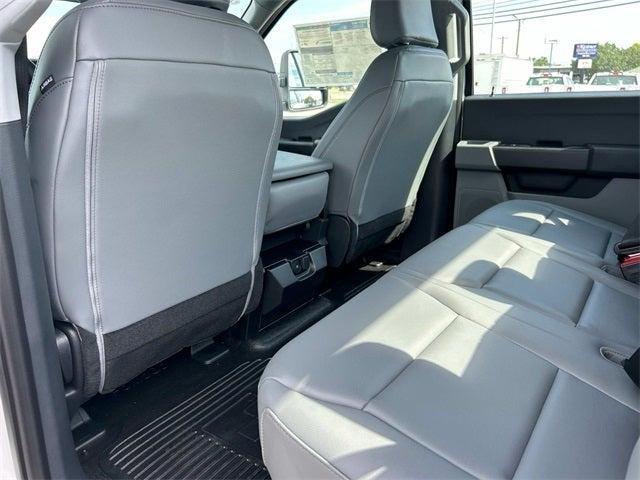 new 2025 Ford F-250 car, priced at $48,576