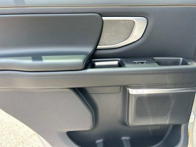 new 2025 Ford Expedition car, priced at $84,380