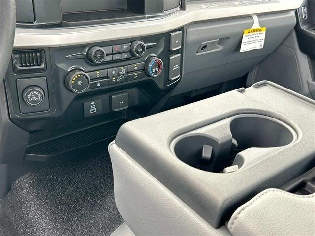 new 2025 Ford F-250 car, priced at $42,959