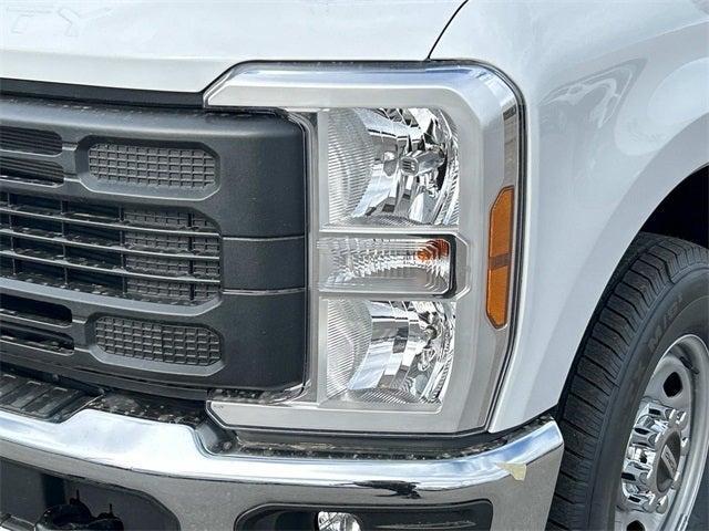 new 2025 Ford F-250 car, priced at $42,959