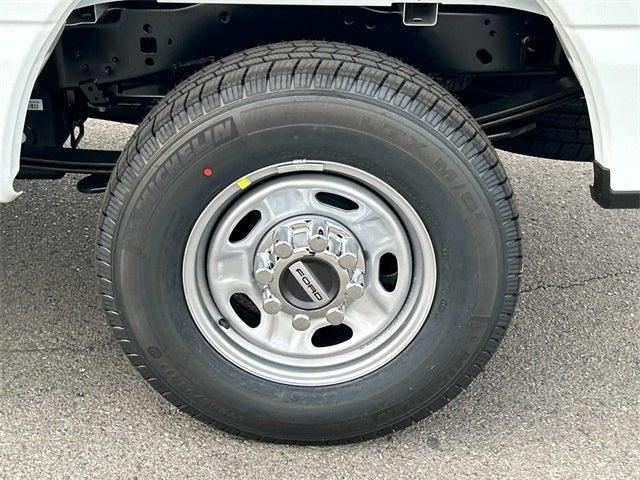new 2025 Ford F-250 car, priced at $42,959
