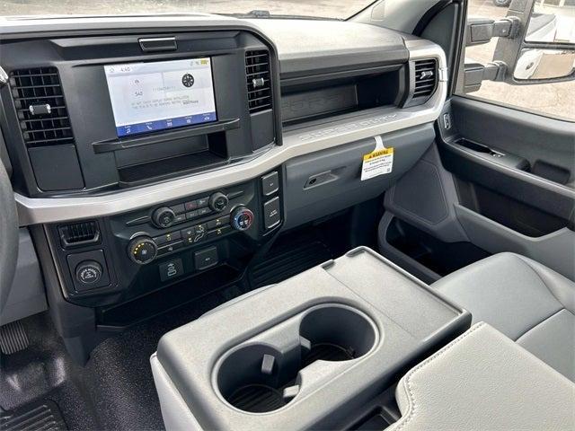 new 2025 Ford F-250 car, priced at $42,959