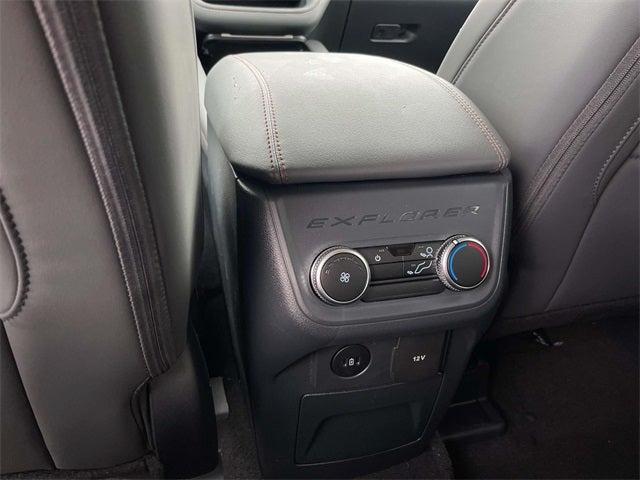 new 2025 Ford Explorer car, priced at $40,425