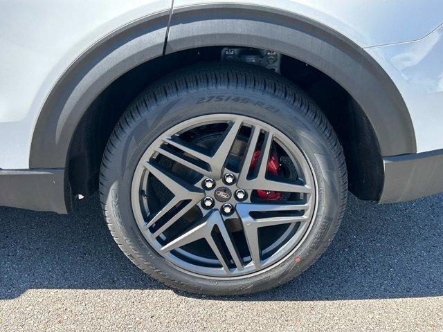 new 2025 Ford Explorer car, priced at $50,967