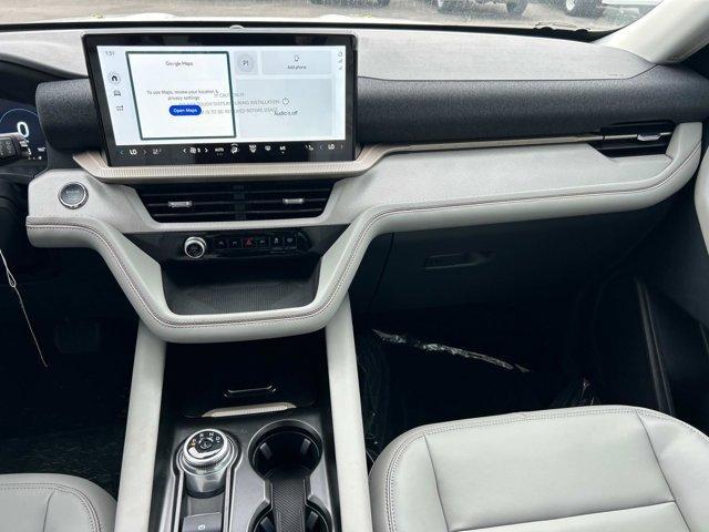 new 2025 Ford Explorer car, priced at $41,027