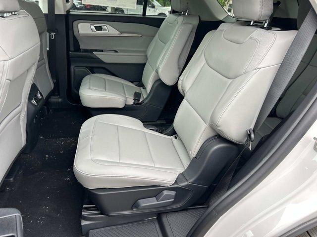new 2025 Ford Explorer car, priced at $41,027
