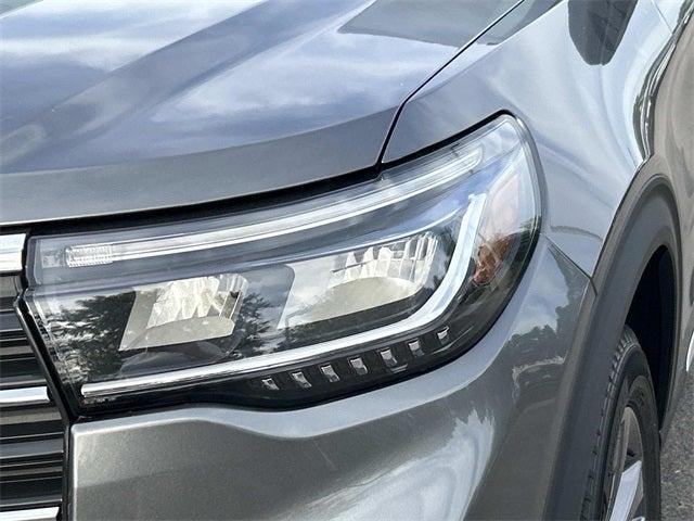 new 2025 Ford Explorer car, priced at $44,630