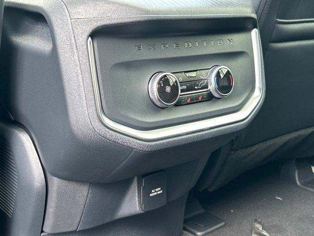 new 2025 Ford Expedition car, priced at $85,035