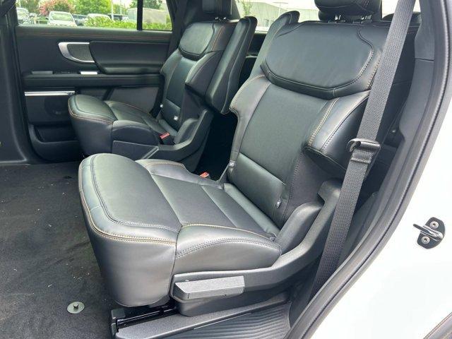 new 2025 Ford Expedition car, priced at $85,035