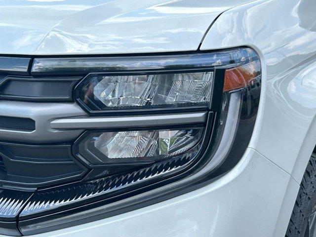 new 2025 Ford Expedition car, priced at $85,035