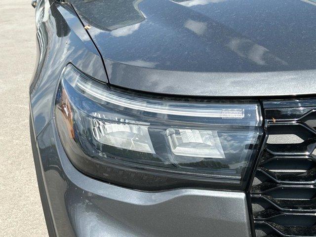 new 2025 Ford Explorer car, priced at $61,329