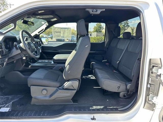 new 2025 Ford F-150 car, priced at $43,273