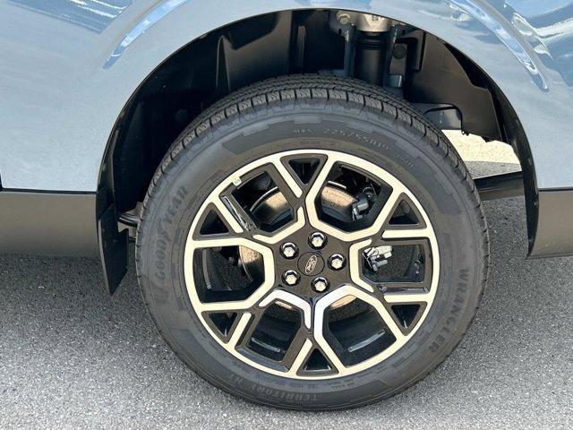 new 2025 Ford Maverick car, priced at $36,768