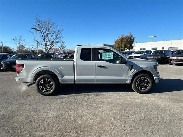 new 2024 Ford F-150 car, priced at $40,452