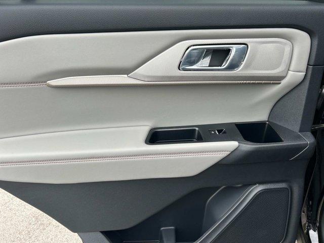new 2025 Ford Explorer car, priced at $42,885