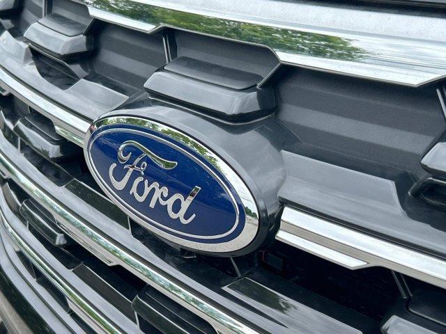 new 2025 Ford Explorer car, priced at $42,885